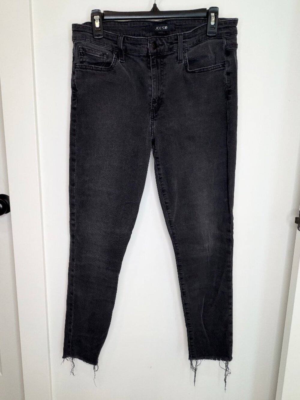 Joe's Women's Black Distressed Cropped Jeans - Size 32